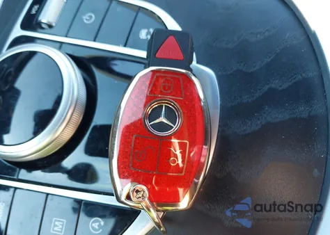 2019 Mercedes-Benz Glc 300 4Matic z USA, uszkodzony, nr VIN WDC0G4KB6KF661432